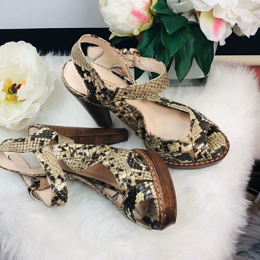 Coach sneak print sandals sz 6B - Picture 2 of 7